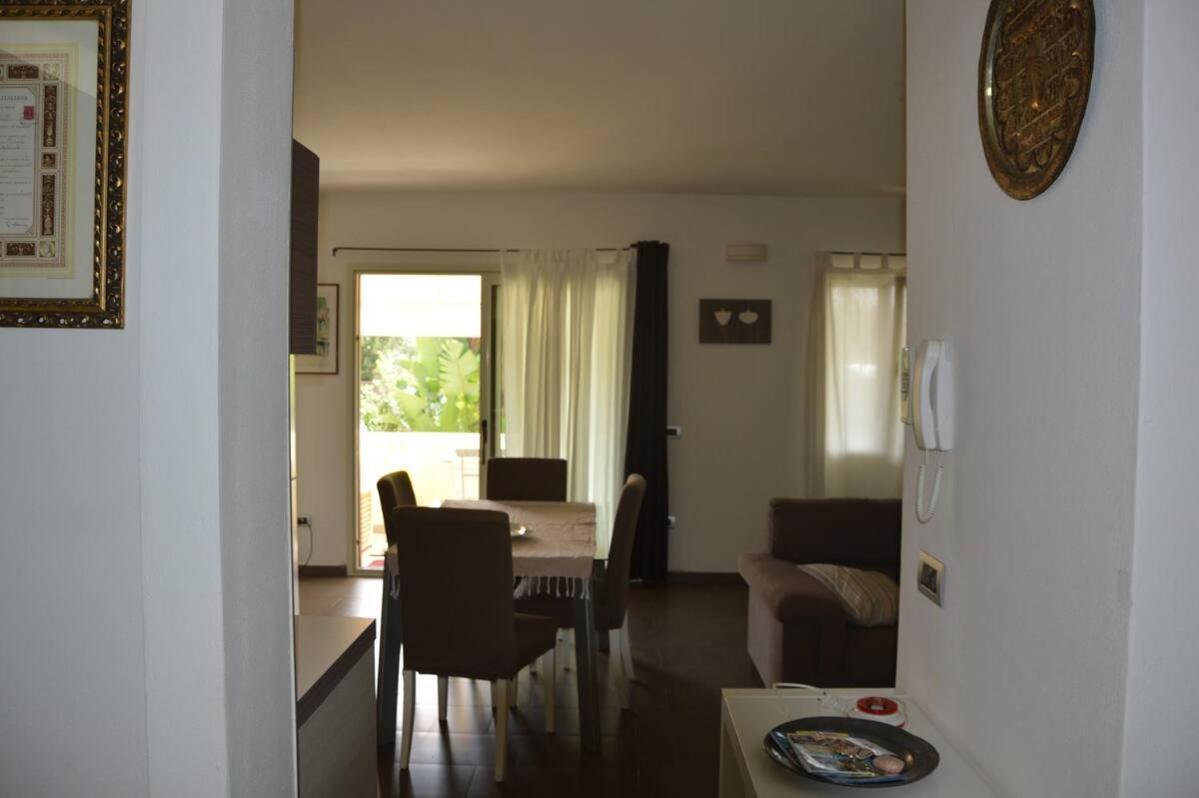 Casa Vacanze Rocco Àrbatax Екстериор снимка