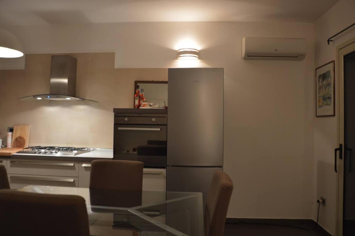 Casa Vacanze Rocco Àrbatax Екстериор снимка
