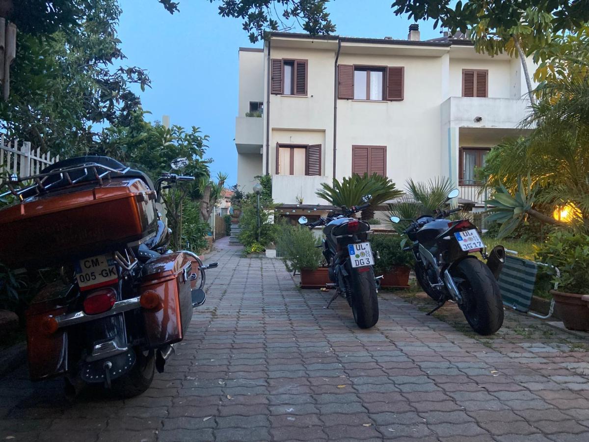 Casa Vacanze Rocco Àrbatax Екстериор снимка